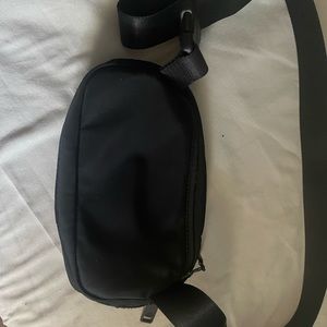 Lulu lemon black fanny pack